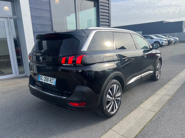 Peugeot 5008 noir - vue 3/4 arrière