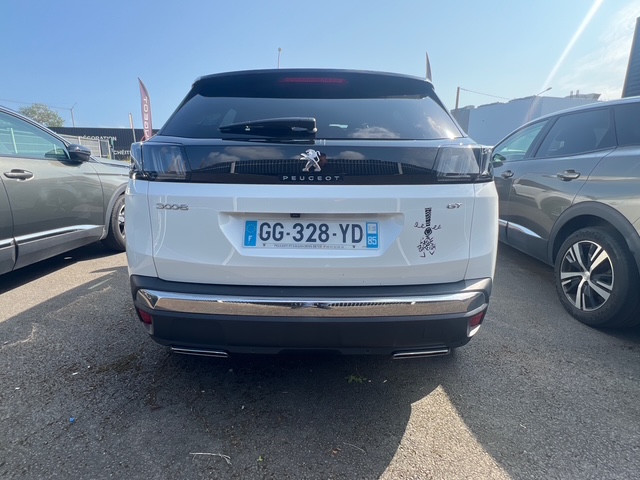 Peugeot 3008 blanc - vue arrière