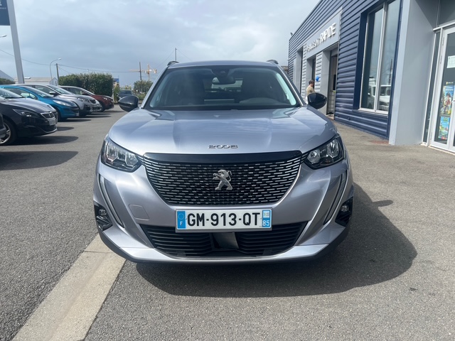 Peugeot 2008 gris - vue face avant