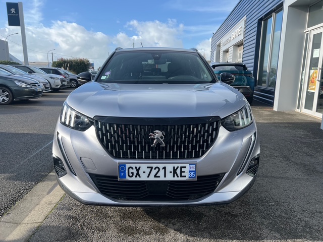 Peugeot 2008 gris - vue avant