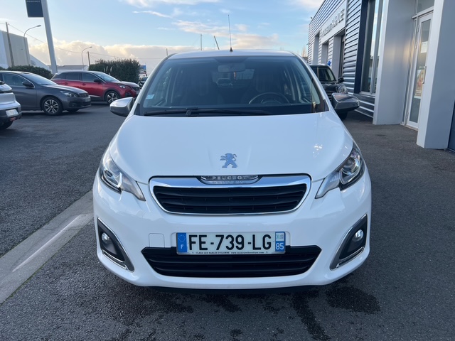 Peugeot 108 blanche - vue face avant