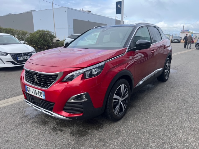 PEUGEOT 3008 ROUGE - VUE 3/4 AVANT